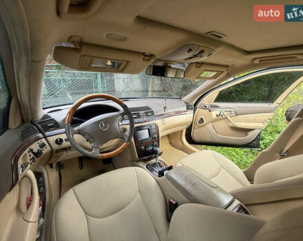 Черный Мерседес С Класс, объемом двигателя 5 л и пробегом 355 тыс. км за 4400 $, фото 13 на Automoto.ua