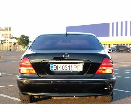 Черный Мерседес С Класс, объемом двигателя 4.3 л и пробегом 341 тыс. км за 5000 $, фото 6 на Automoto.ua