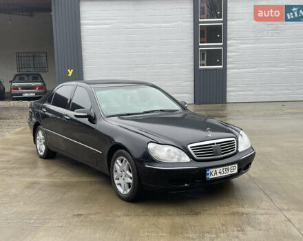 Черный Мерседес С Класс, объемом двигателя 4.97 л и пробегом 300 тыс. км за 3550 $, фото 2 на Automoto.ua