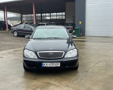 Черный Мерседес С Класс, объемом двигателя 5 л и пробегом 250 тыс. км за 3500 $, фото 1 на Automoto.ua