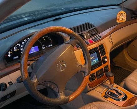 Чорний Мерседес С Клас, об'ємом двигуна 3.2 л та пробігом 375 тис. км за 4200 $, фото 9 на Automoto.ua