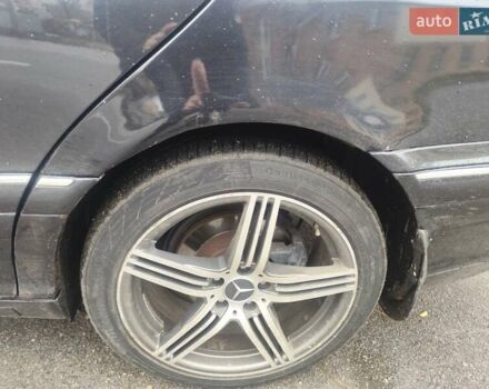 Черный Мерседес С Класс, объемом двигателя 5 л и пробегом 477 тыс. км за 4000 $, фото 14 на Automoto.ua