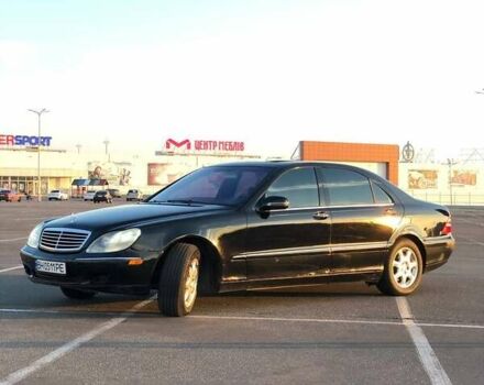 Черный Мерседес С Класс, объемом двигателя 4.3 л и пробегом 341 тыс. км за 5000 $, фото 4 на Automoto.ua