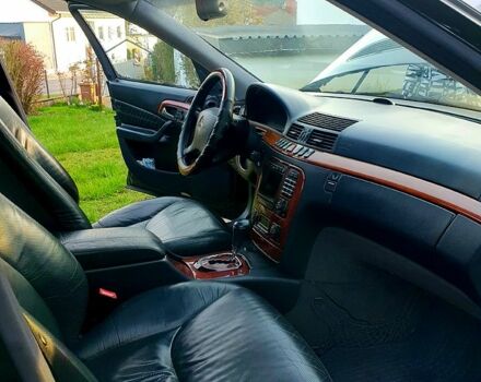 Чорний Мерседес С Клас, об'ємом двигуна 5 л та пробігом 250 тис. км за 3500 $, фото 11 на Automoto.ua