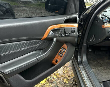 Чорний Мерседес С Клас, об'ємом двигуна 6 л та пробігом 250 тис. км за 4800 $, фото 7 на Automoto.ua