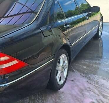 Черный Мерседес С Класс, объемом двигателя 4.3 л и пробегом 497 тыс. км за 4000 $, фото 7 на Automoto.ua