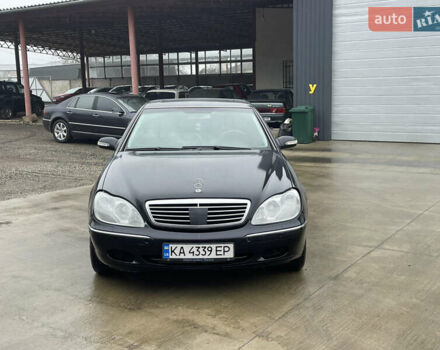 Черный Мерседес С Класс, объемом двигателя 4.97 л и пробегом 300 тыс. км за 3550 $, фото 1 на Automoto.ua
