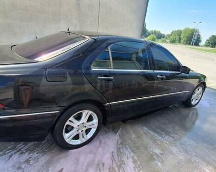 Черный Мерседес С Класс, объемом двигателя 4.3 л и пробегом 497 тыс. км за 4000 $, фото 4 на Automoto.ua