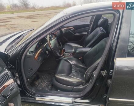 Черный Мерседес С Класс, объемом двигателя 5 л и пробегом 477 тыс. км за 4000 $, фото 9 на Automoto.ua