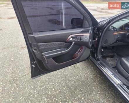 Черный Мерседес С Класс, объемом двигателя 5 л и пробегом 477 тыс. км за 4000 $, фото 11 на Automoto.ua