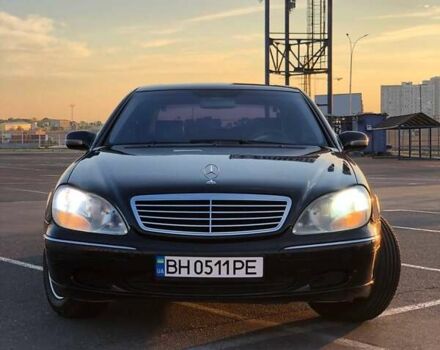 Черный Мерседес С Класс, объемом двигателя 4.3 л и пробегом 341 тыс. км за 5000 $, фото 1 на Automoto.ua