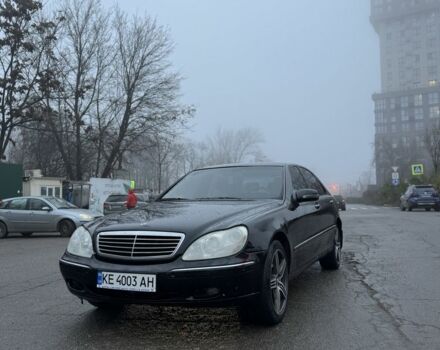 Чорний Мерседес С Клас, об'ємом двигуна 5 л та пробігом 200 тис. км за 3999 $, фото 1 на Automoto.ua