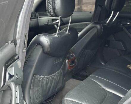 Черный Мерседес С Класс, объемом двигателя 5 л и пробегом 279 тыс. км за 3950 $, фото 11 на Automoto.ua