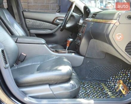 Черный Мерседес С Класс, объемом двигателя 5 л и пробегом 230 тыс. км за 5999 $, фото 26 на Automoto.ua