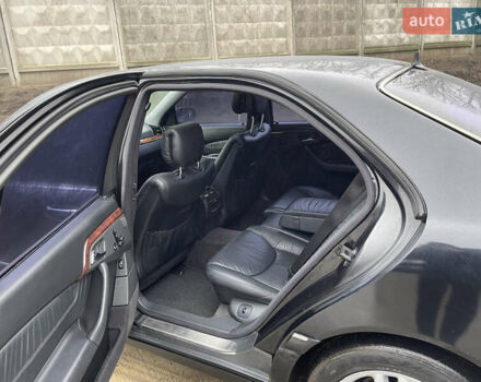 Черный Мерседес С Класс, объемом двигателя 4.97 л и пробегом 300 тыс. км за 3550 $, фото 9 на Automoto.ua