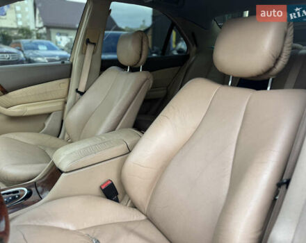 Черный Мерседес С Класс, объемом двигателя 3.2 л и пробегом 340 тыс. км за 5950 $, фото 20 на Automoto.ua