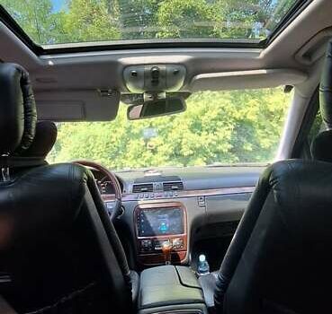 Черный Мерседес С Класс, объемом двигателя 4.3 л и пробегом 497 тыс. км за 4000 $, фото 14 на Automoto.ua