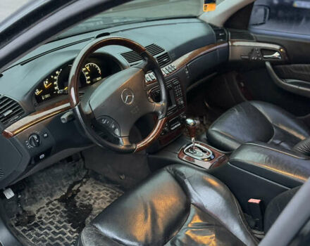 Чорний Мерседес С Клас, об'ємом двигуна 5 л та пробігом 470 тис. км за 3999 $, фото 4 на Automoto.ua