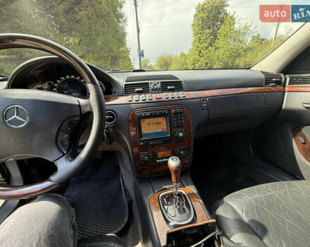 Черный Мерседес С Класс, объемом двигателя 4.97 л и пробегом 340 тыс. км за 4999 $, фото 6 на Automoto.ua
