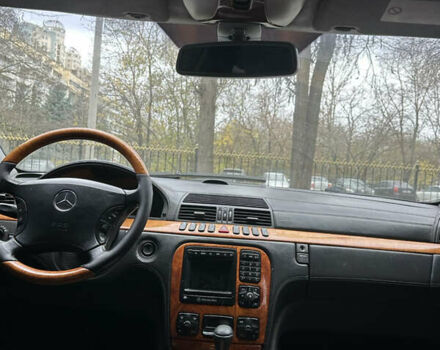 Чорний Мерседес С Клас, об'ємом двигуна 6 л та пробігом 250 тис. км за 4800 $, фото 10 на Automoto.ua