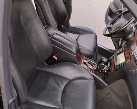 Черный Мерседес С Класс, объемом двигателя 3.2 л и пробегом 485 тыс. км за 4800 $, фото 16 на Automoto.ua