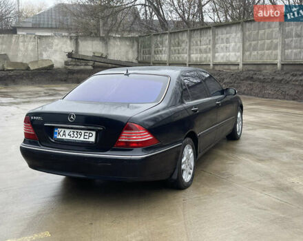 Черный Мерседес С Класс, объемом двигателя 4.97 л и пробегом 300 тыс. км за 3550 $, фото 3 на Automoto.ua
