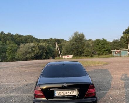Черный Мерседес С Класс, объемом двигателя 3.2 л и пробегом 300 тыс. км за 3400 $, фото 2 на Automoto.ua