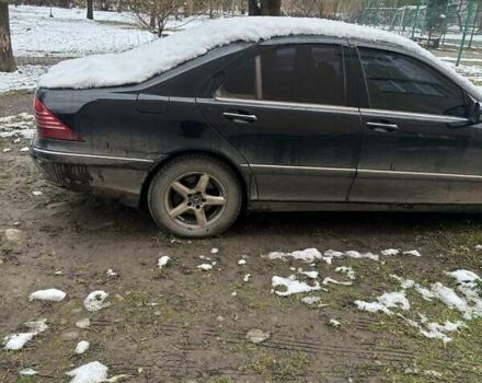 Черный Мерседес С Класс, объемом двигателя 4.2 л и пробегом 300 тыс. км за 4200 $, фото 12 на Automoto.ua