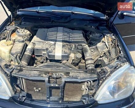 Черный Мерседес С Класс, объемом двигателя 3.2 л и пробегом 480 тыс. км за 6500 $, фото 4 на Automoto.ua