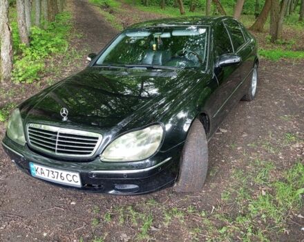 Чорний Мерседес С Клас, об'ємом двигуна 3.2 л та пробігом 170 тис. км за 5000 $, фото 1 на Automoto.ua