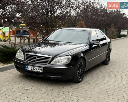 Черный Мерседес С Класс, объемом двигателя 3.2 л и пробегом 360 тыс. км за 6500 $, фото 1 на Automoto.ua