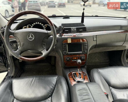 Чорний Мерседес С Клас, об'ємом двигуна 5 л та пробігом 280 тис. км за 7777 $, фото 16 на Automoto.ua