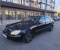 Чорний Мерседес С Клас, об'ємом двигуна 4 л та пробігом 311 тис. км за 2861 $, фото 1 на Automoto.ua
