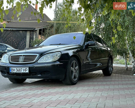 Черный Мерседес С Класс, объемом двигателя 5.79 л и пробегом 300 тыс. км за 3800 $, фото 2 на Automoto.ua