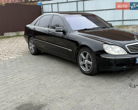 Чорний Мерседес С Клас, об'ємом двигуна 5.8 л та пробігом 250 тис. км за 3950 $, фото 3 на Automoto.ua