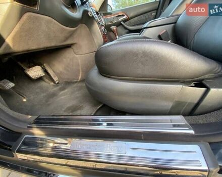 Черный Мерседес С Класс, объемом двигателя 3.72 л и пробегом 390 тыс. км за 5600 $, фото 16 на Automoto.ua