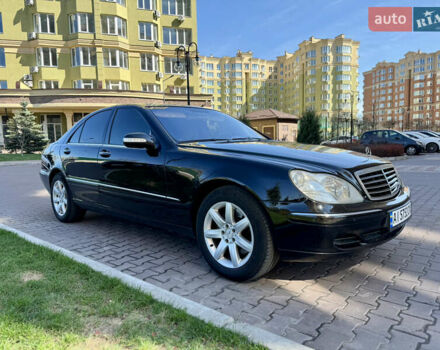 Черный Мерседес С Класс, объемом двигателя 4.97 л и пробегом 440 тыс. км за 6300 $, фото 3 на Automoto.ua