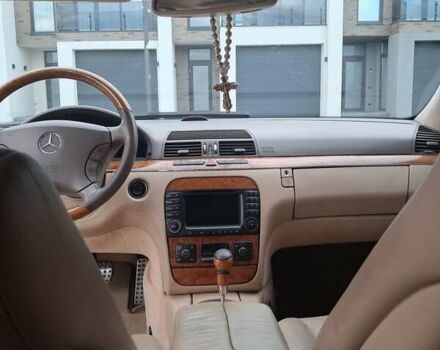 Чорний Мерседес С Клас, об'ємом двигуна 4 л та пробігом 306 тис. км за 5600 $, фото 24 на Automoto.ua