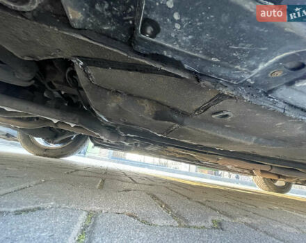 Черный Мерседес С Класс, объемом двигателя 5 л и пробегом 400 тыс. км за 4799 $, фото 59 на Automoto.ua