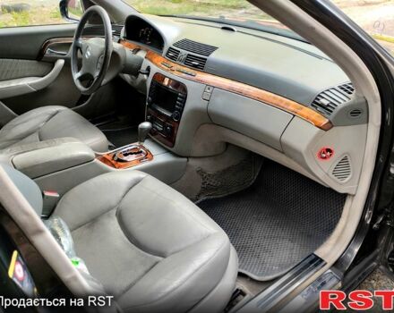 Черный Мерседес С Класс, объемом двигателя 3.2 л и пробегом 238 тыс. км за 6700 $, фото 7 на Automoto.ua