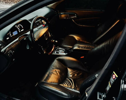 Черный Мерседес С Класс, объемом двигателя 4.97 л и пробегом 266 тыс. км за 9500 $, фото 6 на Automoto.ua