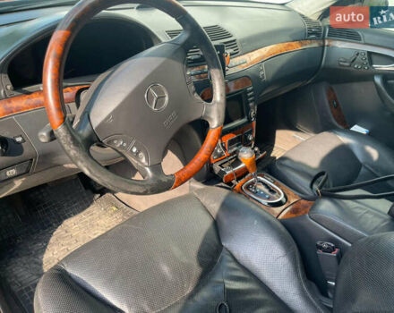 Мерседес С Класс 2003 в Снятине на Automoto.ua Черный Мерседес С Класс, объемом двигателя 3.22 л и пробегом 430 тыс. км за 7600 $, фото 5 на Automoto.ua