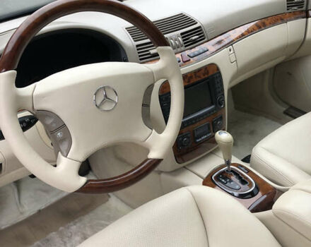 Черный Мерседес С Класс, объемом двигателя 5 л и пробегом 290 тыс. км за 8000 $, фото 9 на Automoto.ua