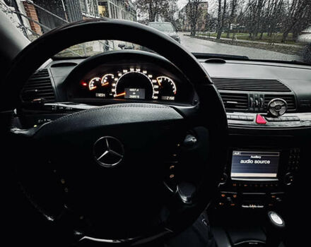 Черный Мерседес С Класс, объемом двигателя 4.97 л и пробегом 266 тыс. км за 9500 $, фото 7 на Automoto.ua