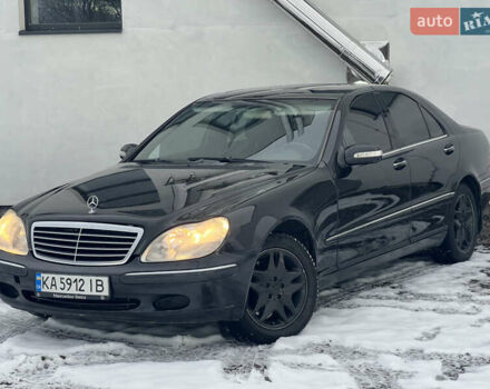 Чорний Мерседес С Клас, об'ємом двигуна 4 л та пробігом 372 тис. км за 3500 $, фото 4 на Automoto.ua