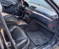Черный Мерседес С Класс, объемом двигателя 3.72 л и пробегом 350 тыс. км за 3500 $, фото 5 на Automoto.ua