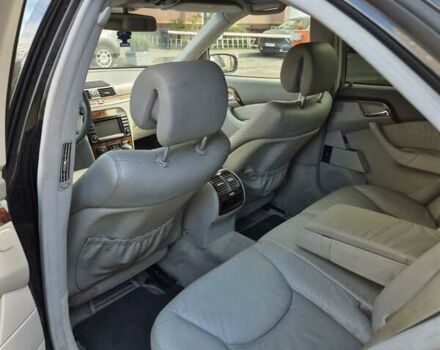 Черный Мерседес С Класс, объемом двигателя 3.2 л и пробегом 350 тыс. км за 6900 $, фото 6 на Automoto.ua