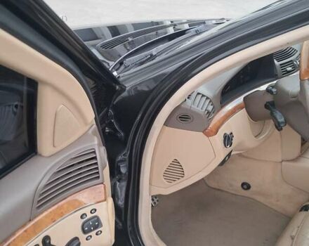 Чорний Мерседес С Клас, об'ємом двигуна 4 л та пробігом 306 тис. км за 5600 $, фото 23 на Automoto.ua