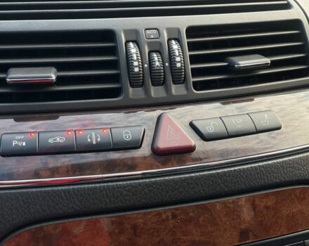 Чорний Мерседес С Клас, об'ємом двигуна 3.2 л та пробігом 420 тис. км за 5700 $, фото 11 на Automoto.ua