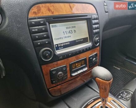 Чорний Мерседес С Клас, об'ємом двигуна 4.97 л та пробігом 295 тис. км за 8199 $, фото 19 на Automoto.ua